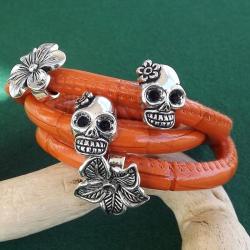 bransoletka,pomarańczowa,czaszka,kwiat - Bransoletki - Biżuteria